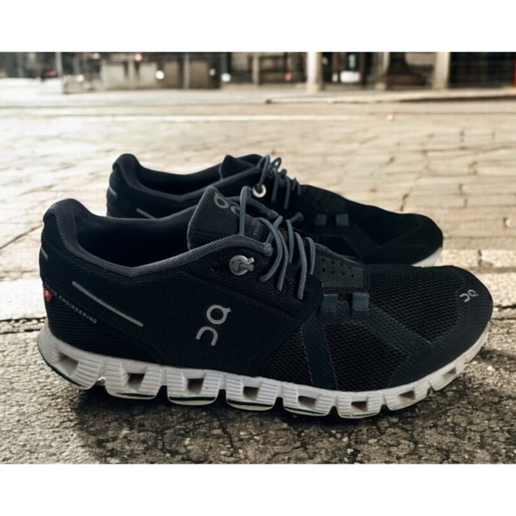 On Cloud Shoes - On Cloud Swiss Engineering Athletic Black Running Sneakers Womens Size 6.5 Shoes